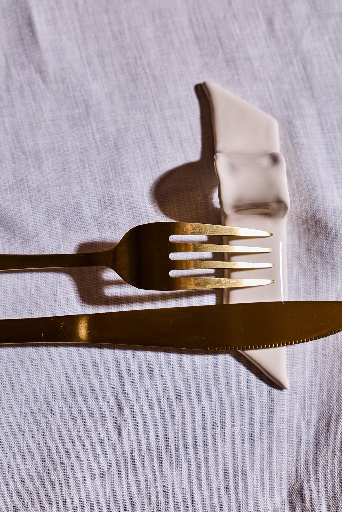 Le Ruban cutlery rest