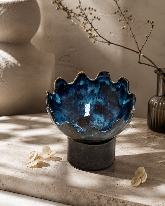wavy bowl on cylinder