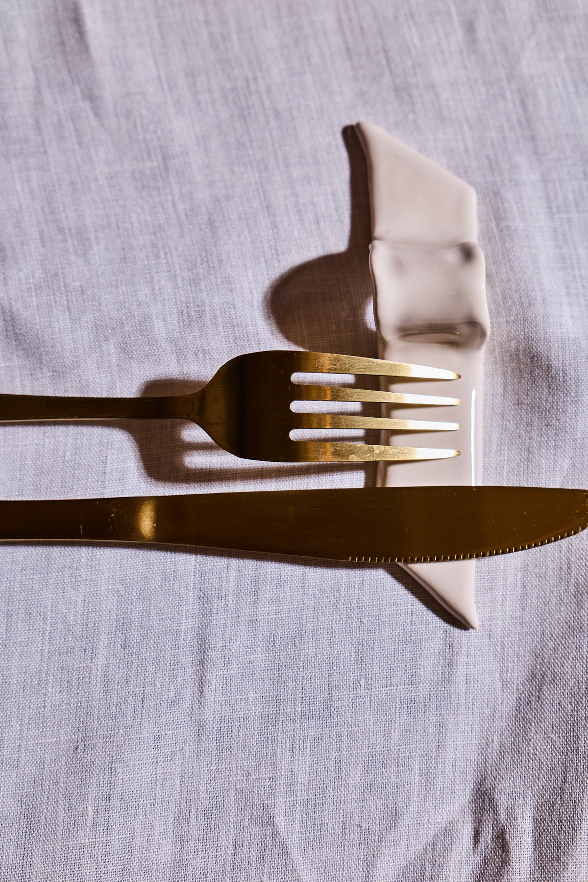 Le Ruban cutlery rest
